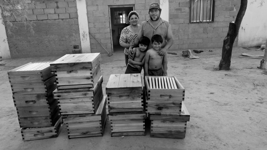 «Los Zánganos hacemos apicultura de monte, familiar y cooperativa»