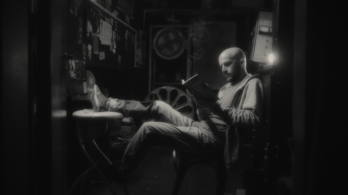 la-noche-esta-marchandose-ya-pelicula-cordoba-portada